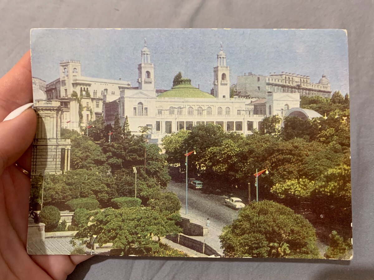 Баку. Филармония.