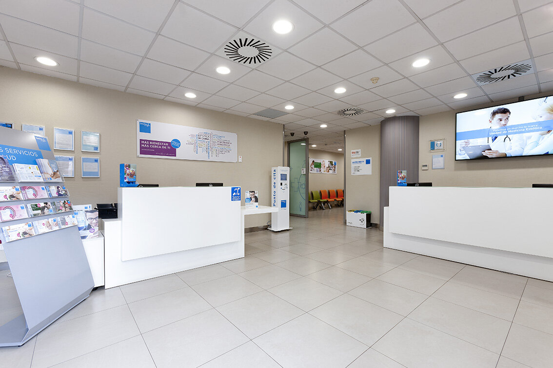 частная больница в Севилье