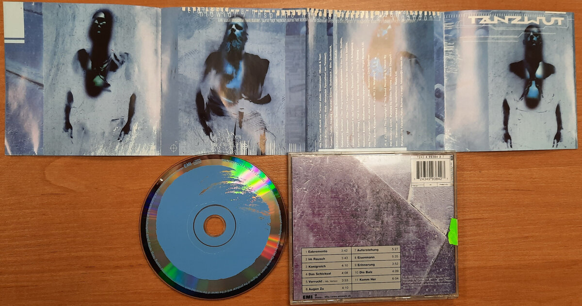 Фирменный диск дебютного альбома Tanzwut (фото автора)