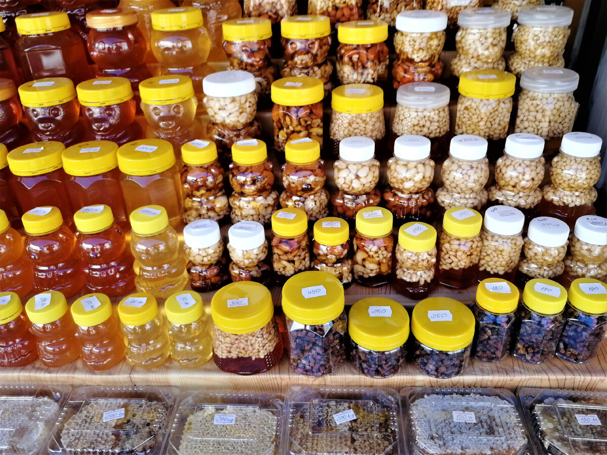 Разнообразие меда и продукции пчеловодства в Белокурихе