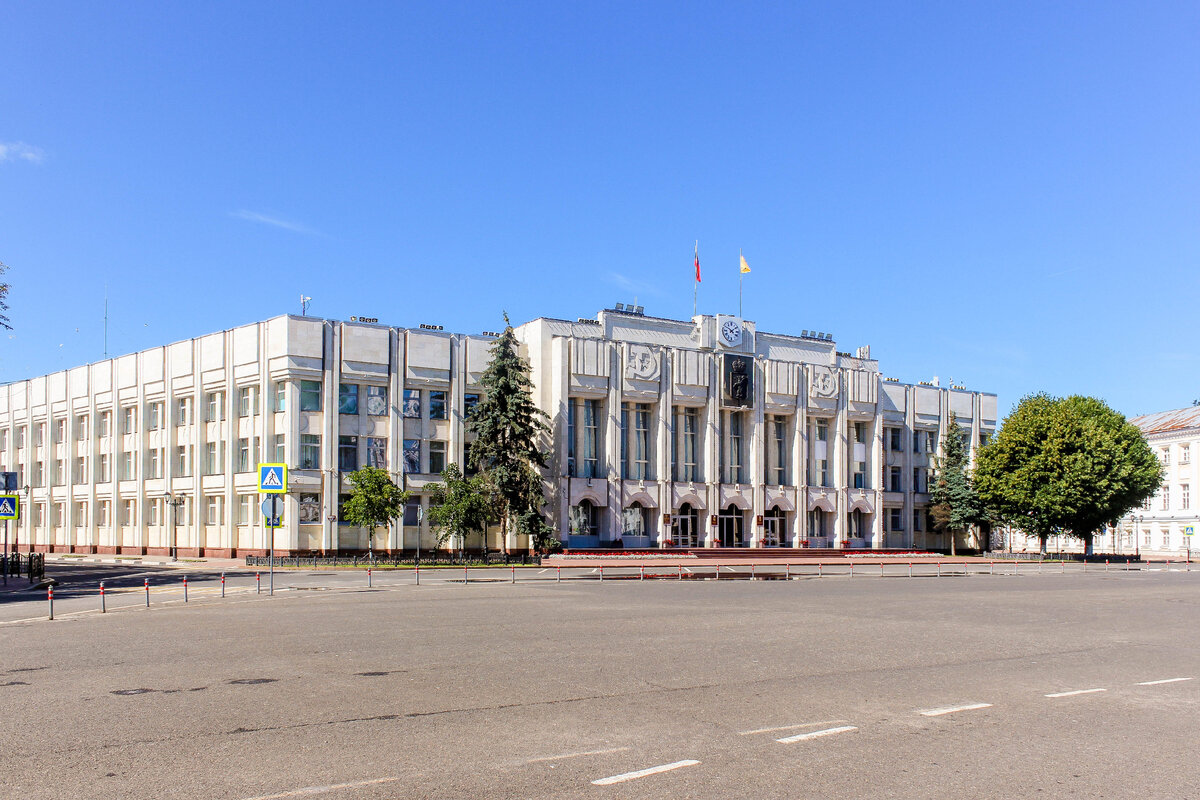 Одно из самых необычных зданий в центре Ярославля, которое очень многим не  нравится | Самый главный путешественник | Дзен