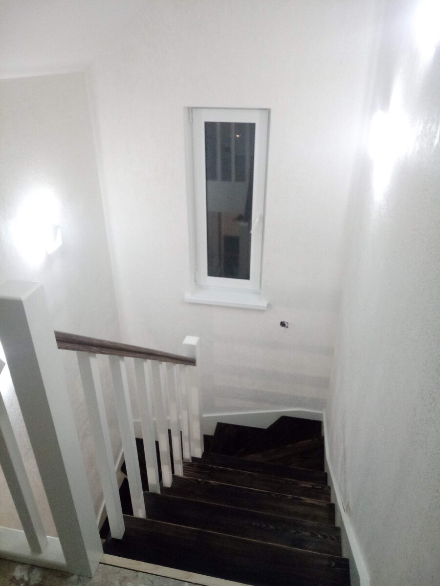 Лестница, вид со второго этажа