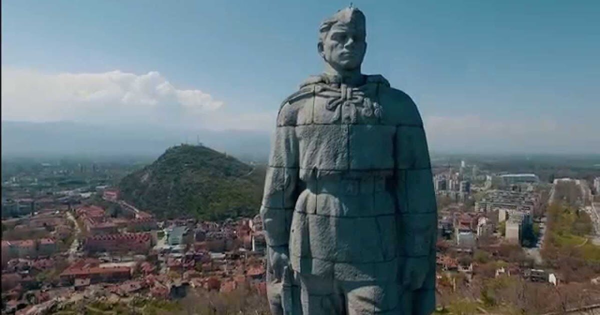 Памятник советскому воину Алеше. Фото из откр. источников