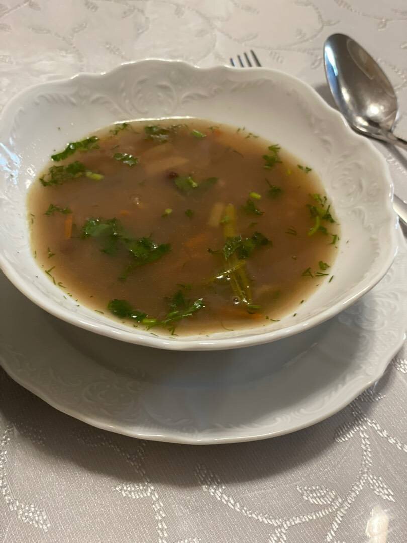 Грузинский суп из фасоли с овощами и рисом