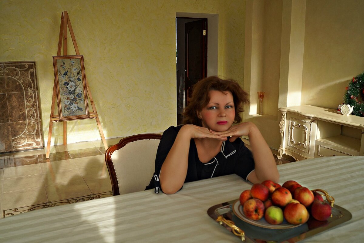 Нет, не "Девочка с персиками"