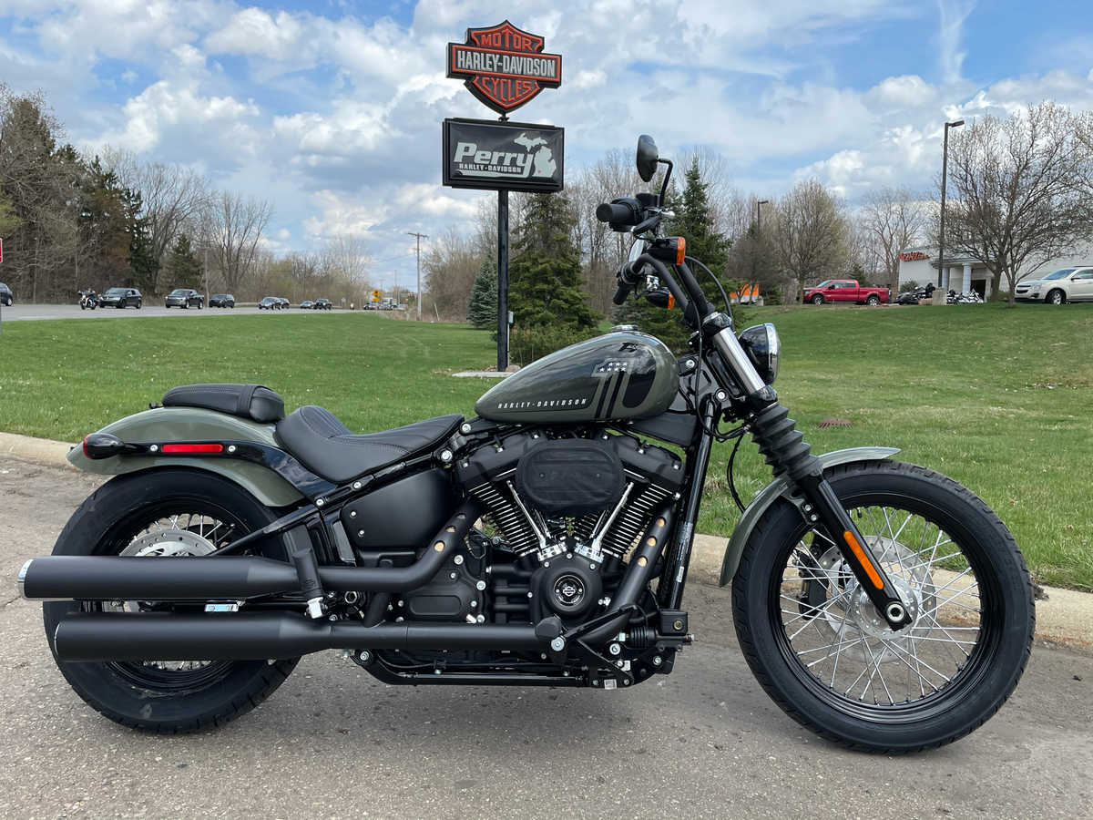 Harley davidson street bob 2021. Harley davidson softail street bob. Харлей дэвидсон стрит боб. Харлей дэвидсон фэт боб 2020. Harley davidson street bob 114.