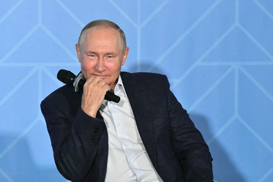     Владимир Путин  REUTERS