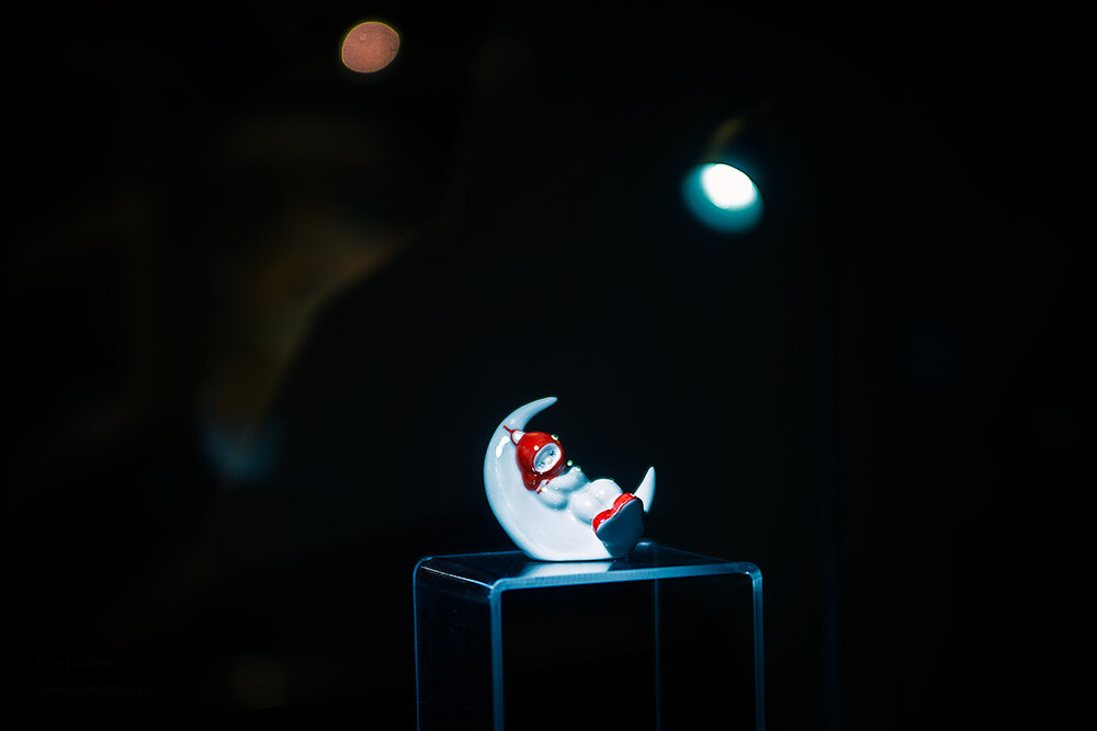 А этот чудный мальчик был сделан украинским скульптором Владиславом Ивановичем Щербина (Член Союза художников Украины с 1958 г.) в 60-х годах прошлого века. 