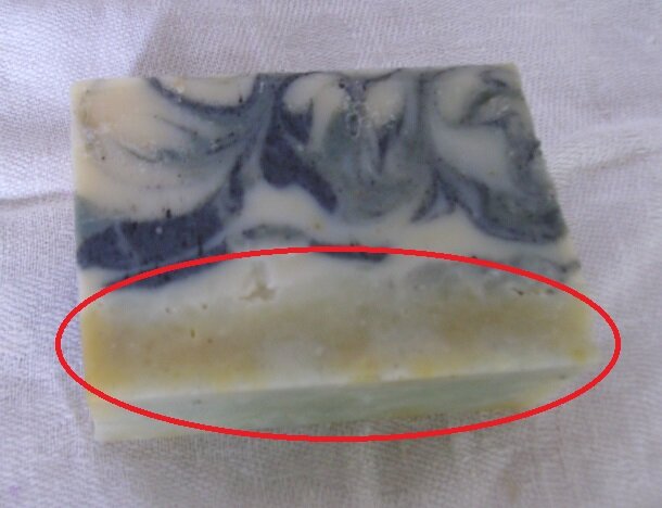 Это же мыло через 2,5 месяца: хлорфиллипт начал ржаветь :(