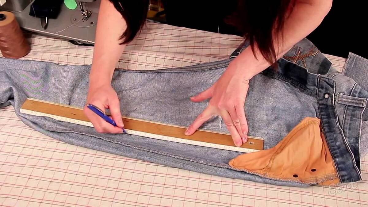 Как ушить джинсы на размер