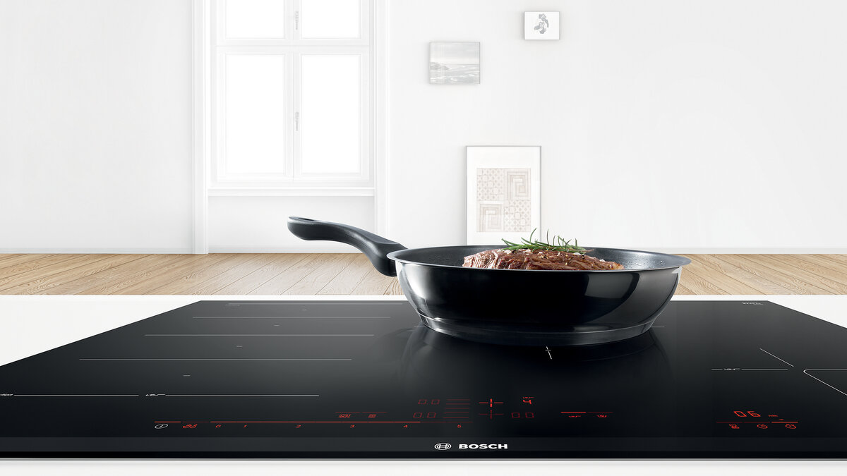 BOSCH Serie 8 TFT-Cooktop