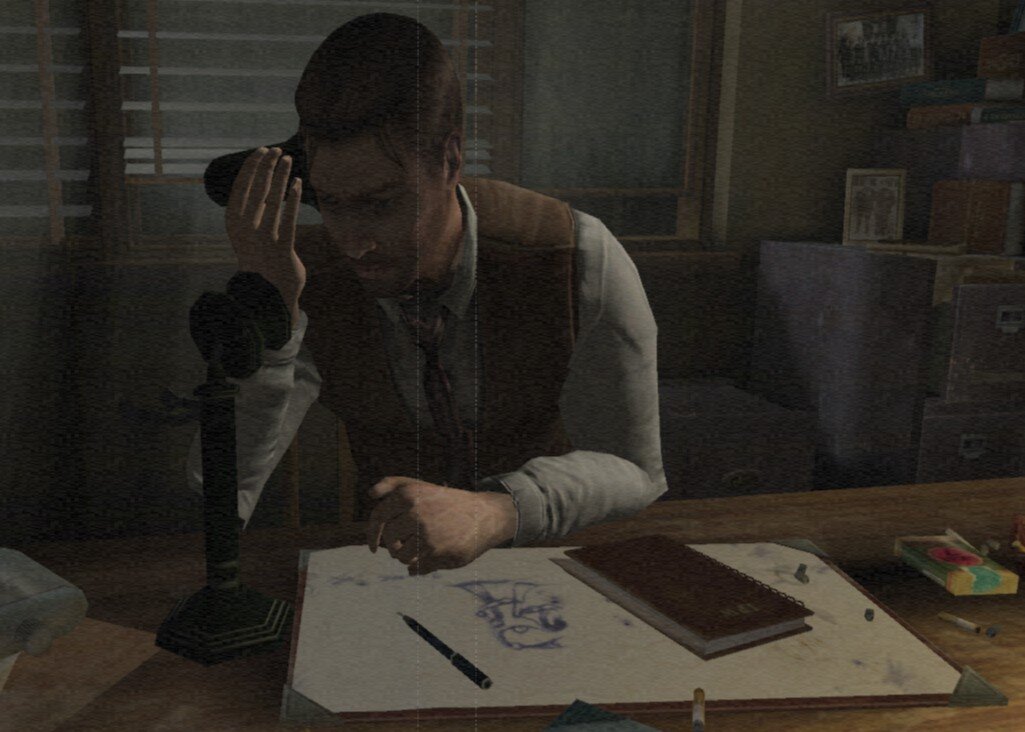 Знакомьтесь - Джек Уолтерс, частный детектив - обычное дело для героя ужасов Лавкрафта. Он страдает сильнейшим психологическим расстройством случившимся с ним несколько лет назад, побывал в местной "дурке", да и вообще ударился в чтение оккультных работ, а теперь сравните его с ветераном войны из новой Call Of Cthulhu, который кстати также боялся всей происходящей чертовщины!