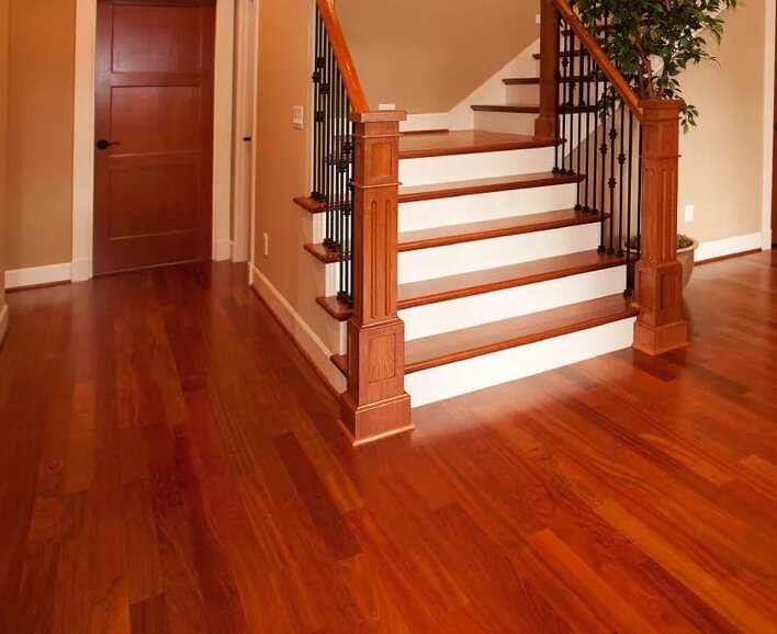 Полированный пол в доме