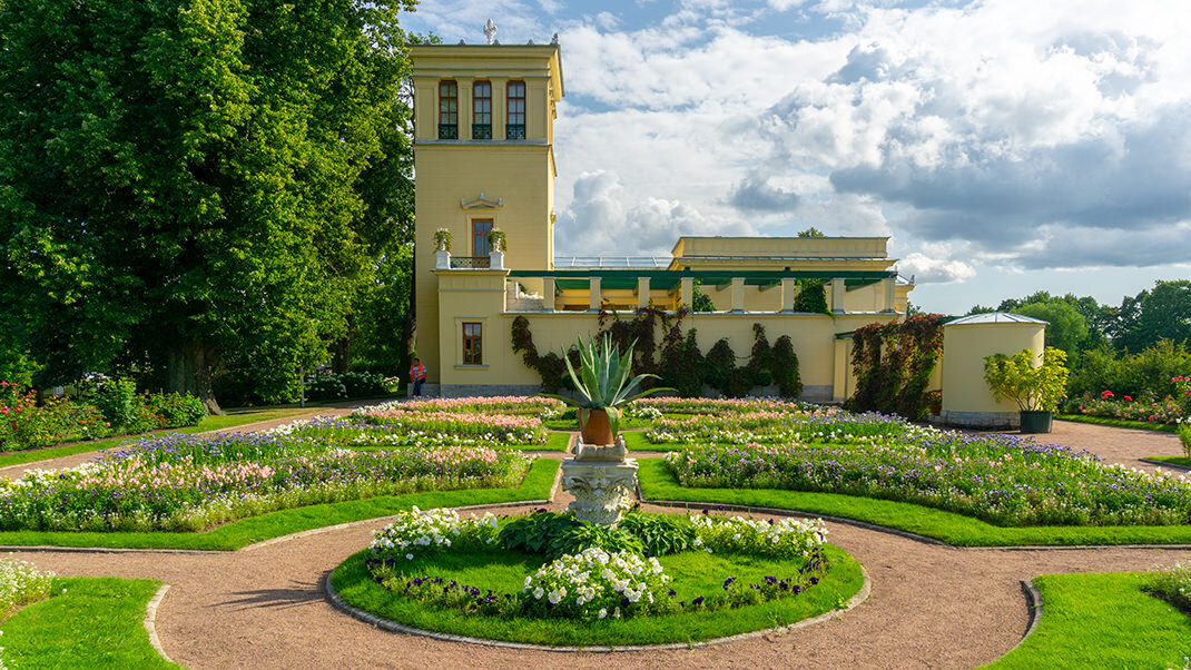 Царицын и ольгин павильоны в петергофе. Царицын и ольгин павильоны в петергофе. Царицын павильон в петергофе. Царицын павильон. Царицын павильон в петергофе.
