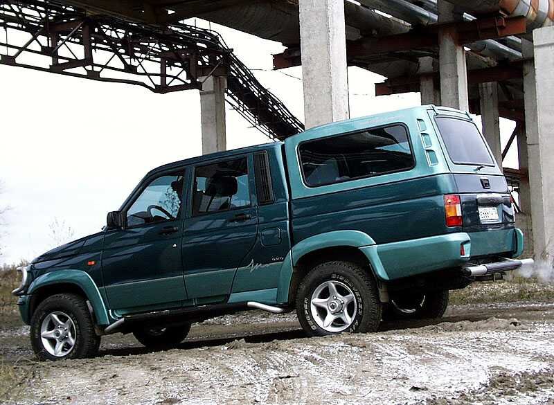УАЗ-2363. Фото было любезно предоставлено неназванными сотрудниками завода УАЗ в далеких 2000-х.