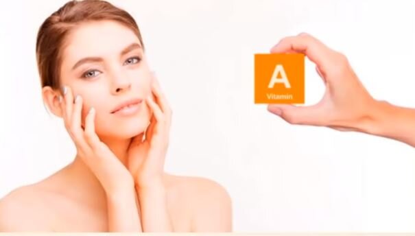 Этот витамин представляет собой целую группу элементов - ретинол, ретиноевая кислота, ретиналь, дегидроретинол. Все эти элементы выполняют жизненно важные функции в организме человека. Дефицит витамина А сразу же сказывается на состоянии кожного покрова, сразу появляются: покраснения, угревая сыпь, ранние морщины, нездоровый оттенок кожи.