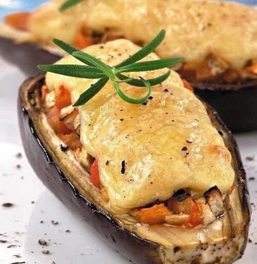 Баклажаны, фаршированные курицей 