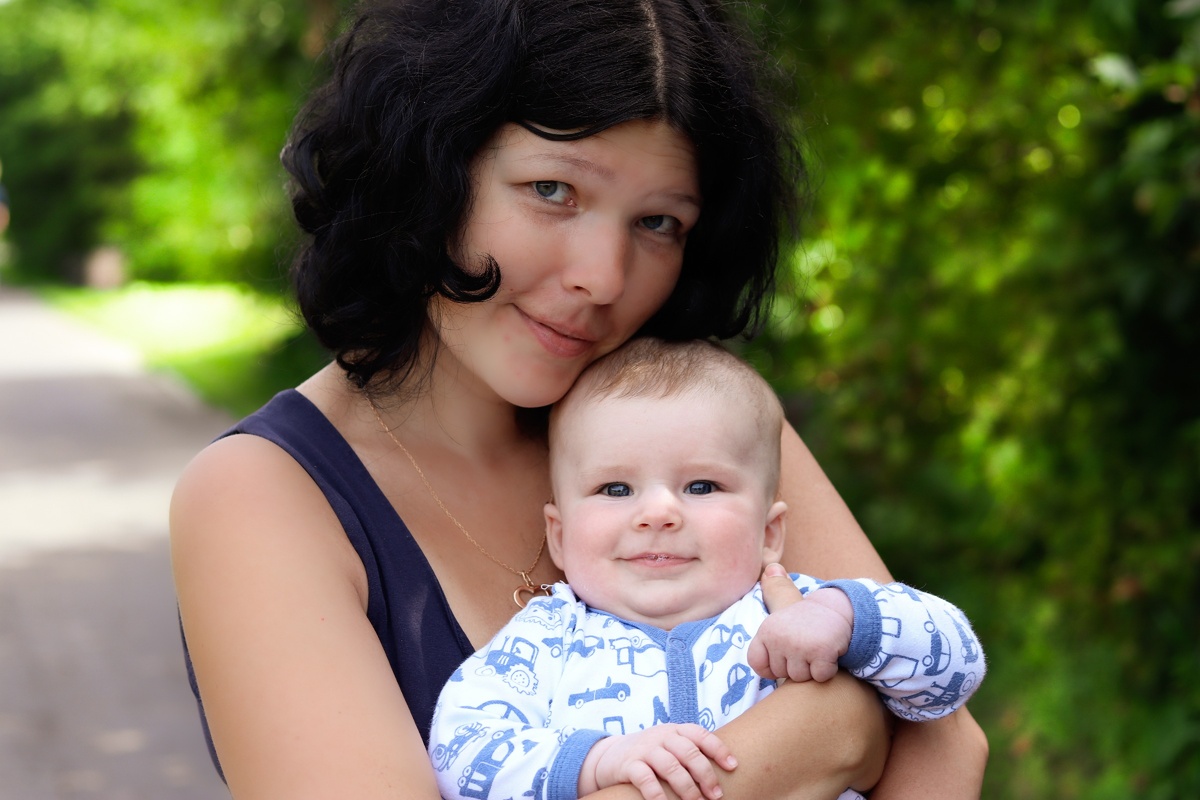 2 фото, Валерия с Данечкой