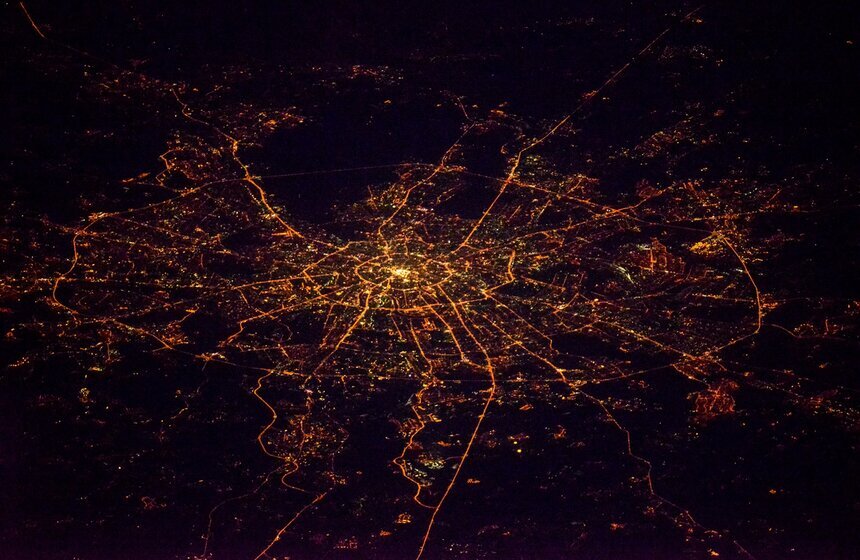 ночная Москва с орбиты 