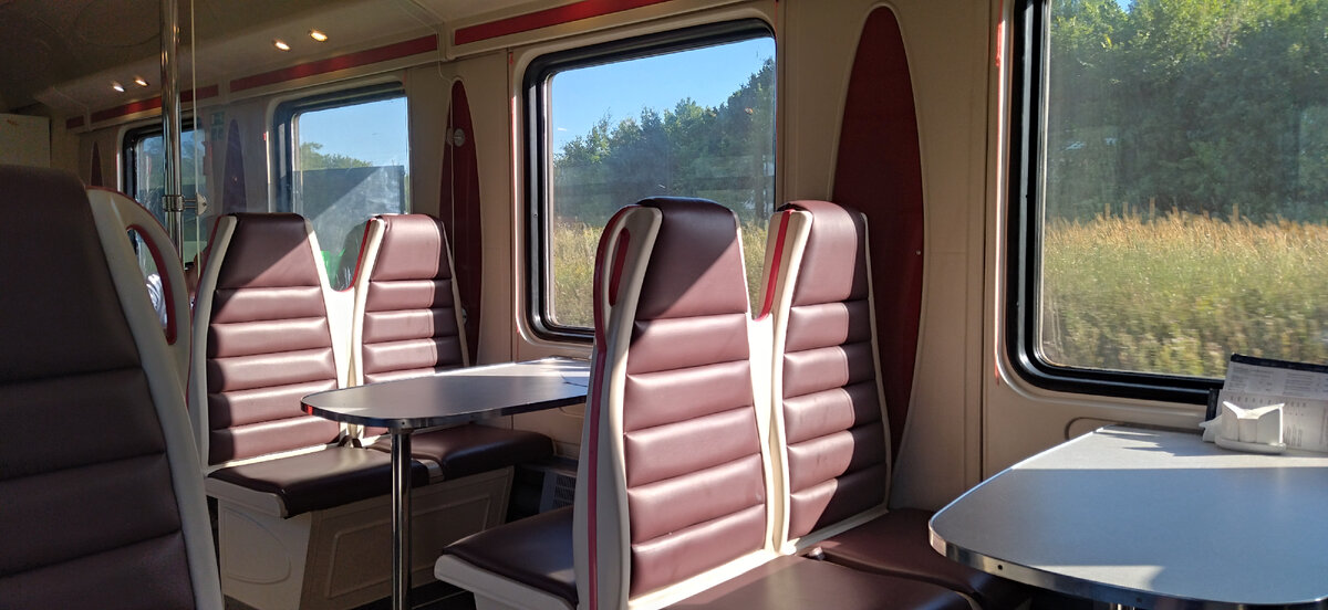 Вагон-ресторан в нашем поезде. Поездка моя. Фото моë. 
