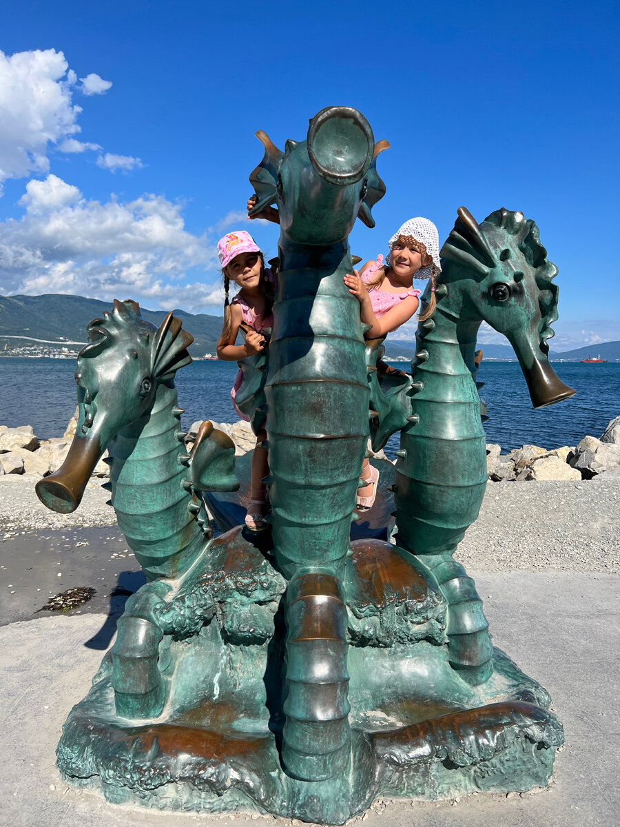 Недорогая, но эффектная покупка для сан. узла. Одна цель достигнута ...