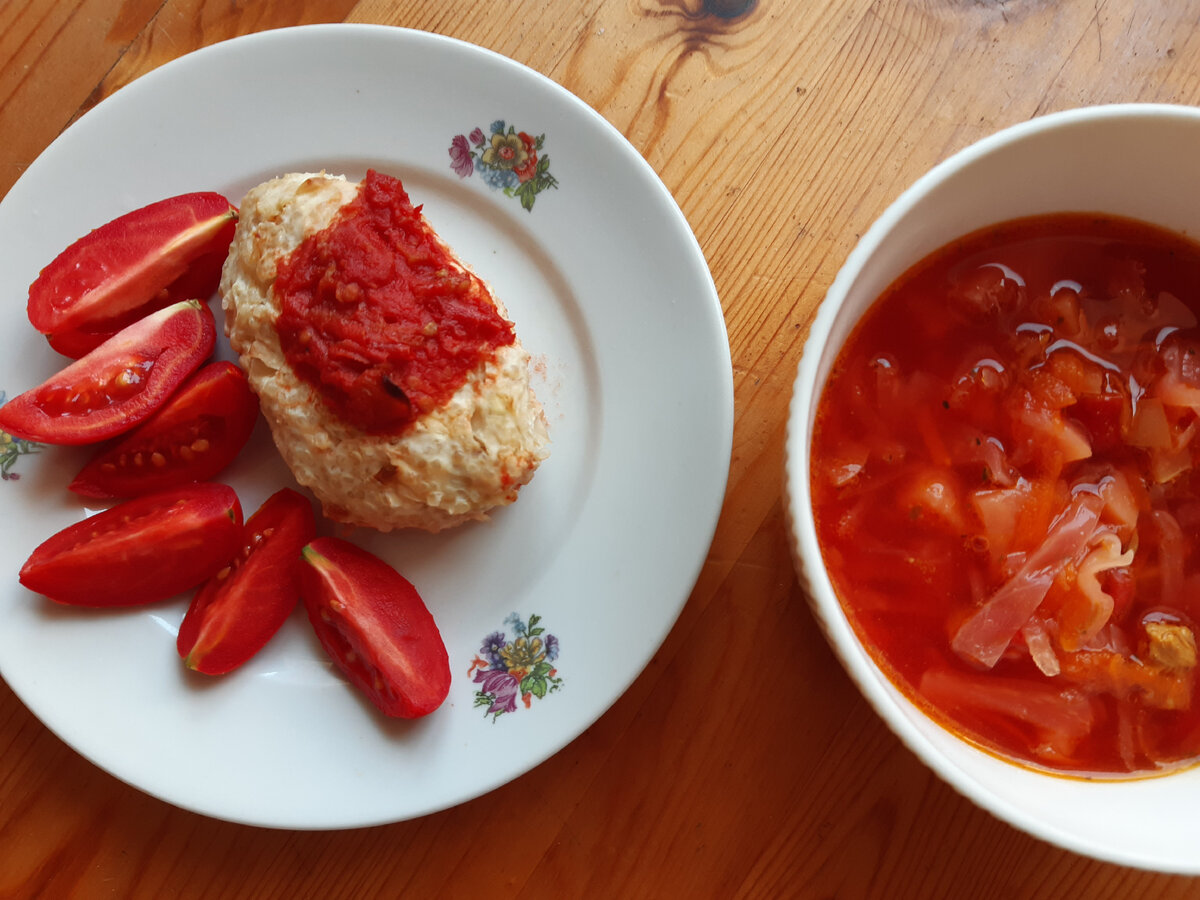 у кого-то - борщ и ленивый голубец