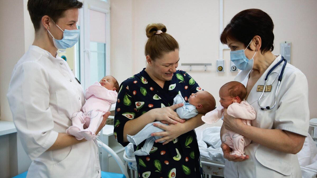    Для тех, у кого не хватает фантазии: имя ребенку даст компьютер© РИА Новости | Виталий Тимкив