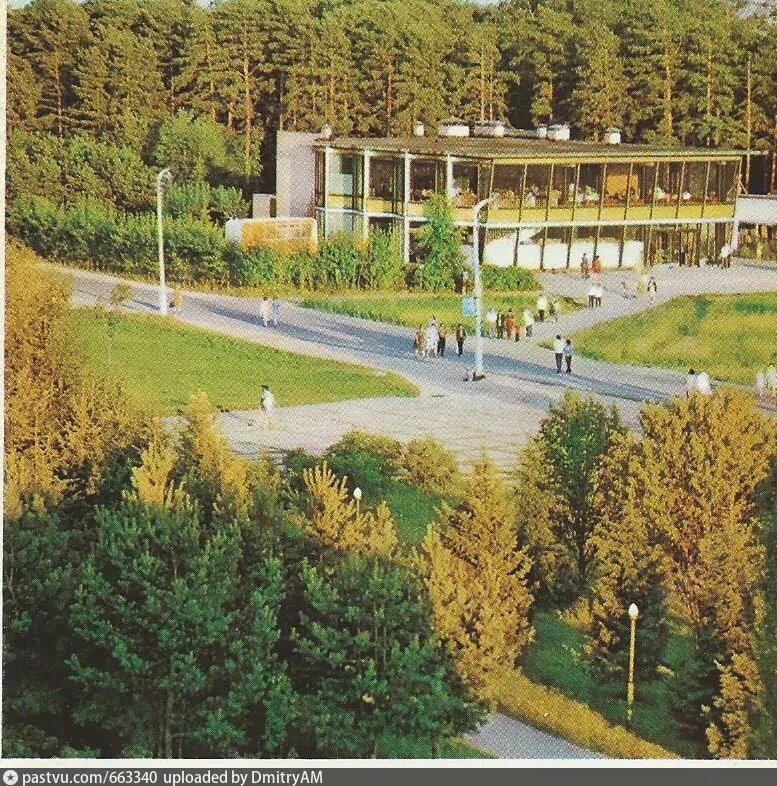 Пансионат "Клязьминское водохранилище". Столовая, 1970 – 1975 г. Источник: Рекламный проспект "Интуриста" начала 1970-х годов.