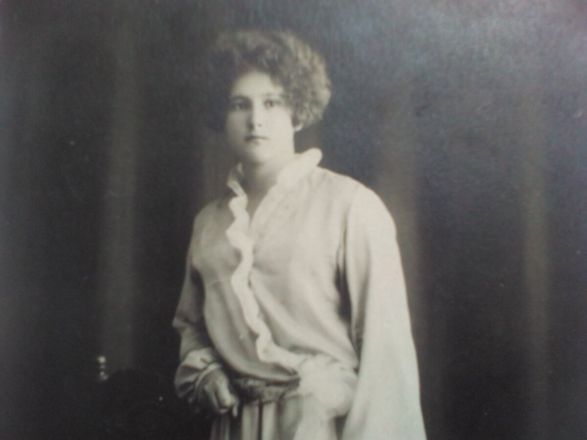 Елизавета Первушина (примерно 1930 г.)