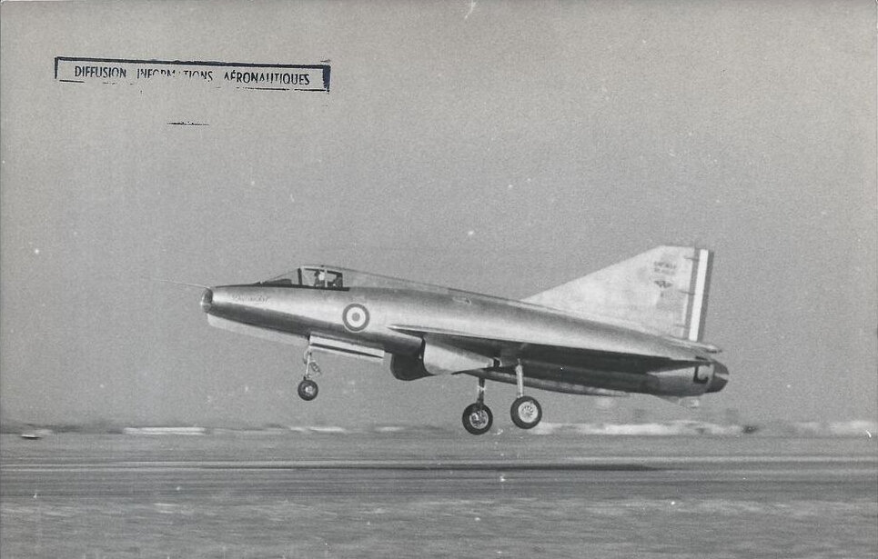 SNCASE SE.212 Durandal взлетает. Фото: Diffusion Informations Aéronautiques