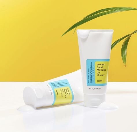 COSRX Low pH Good Morning Gel Cleanser 990 руб.