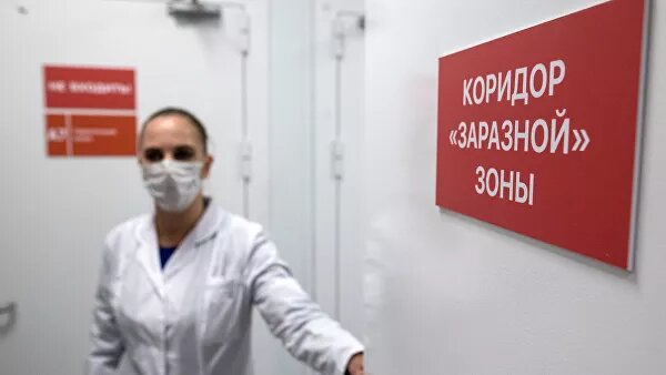  © РИА Новости / Евгений БиятовПерейти в фотобанкМОСКВА, 27 апр – РИА Новости. Глава Роспотребнадзора Анна Попова допустила ослабление режима самоизоляции после 12 мая.По ее словам, снимать ограничения сейчас было бы преждевременно.Вчера, 15:42Мясников предрек миру более смертоносную эпидемию"Мы общаемся с учеными, и они говорят ровно то же", — сказала Попова, комментируя предложение продлить действующие меры в начале месяца.При этом постепенное ослабление ограничений в мае будет возможно при условии, что россияне останутся дома на майские праздники, подчеркнула глава ведомства.