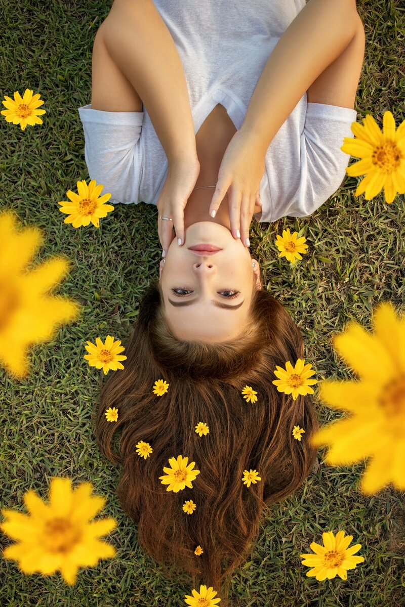 https://www.pexels.com/photo/upside-down-photo-of-a-woman-1821095/