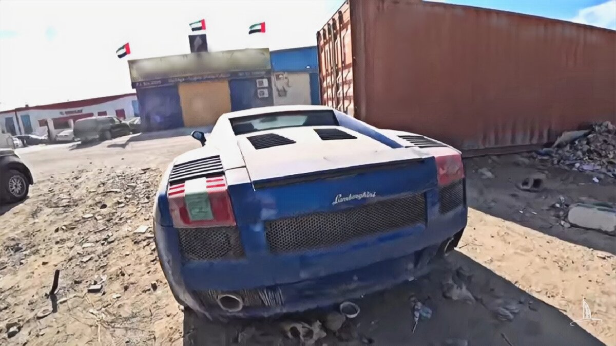 Просто Lamborghini на свалке, ничего особенного, читайте дальше