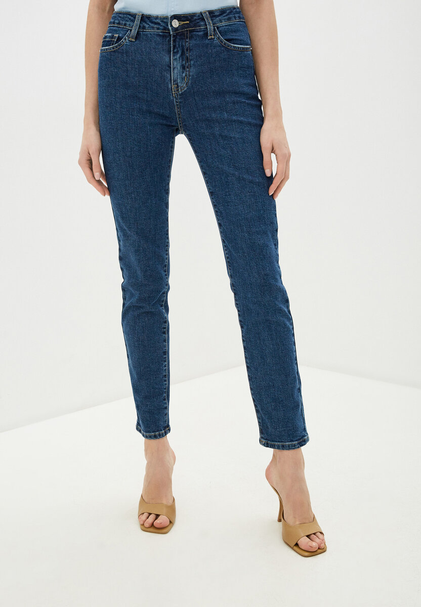 По результатам опроса, скинни оказались самыми популярными и любимыми джинсами подписчиц (и подписчиков) канала "Мне модно".
