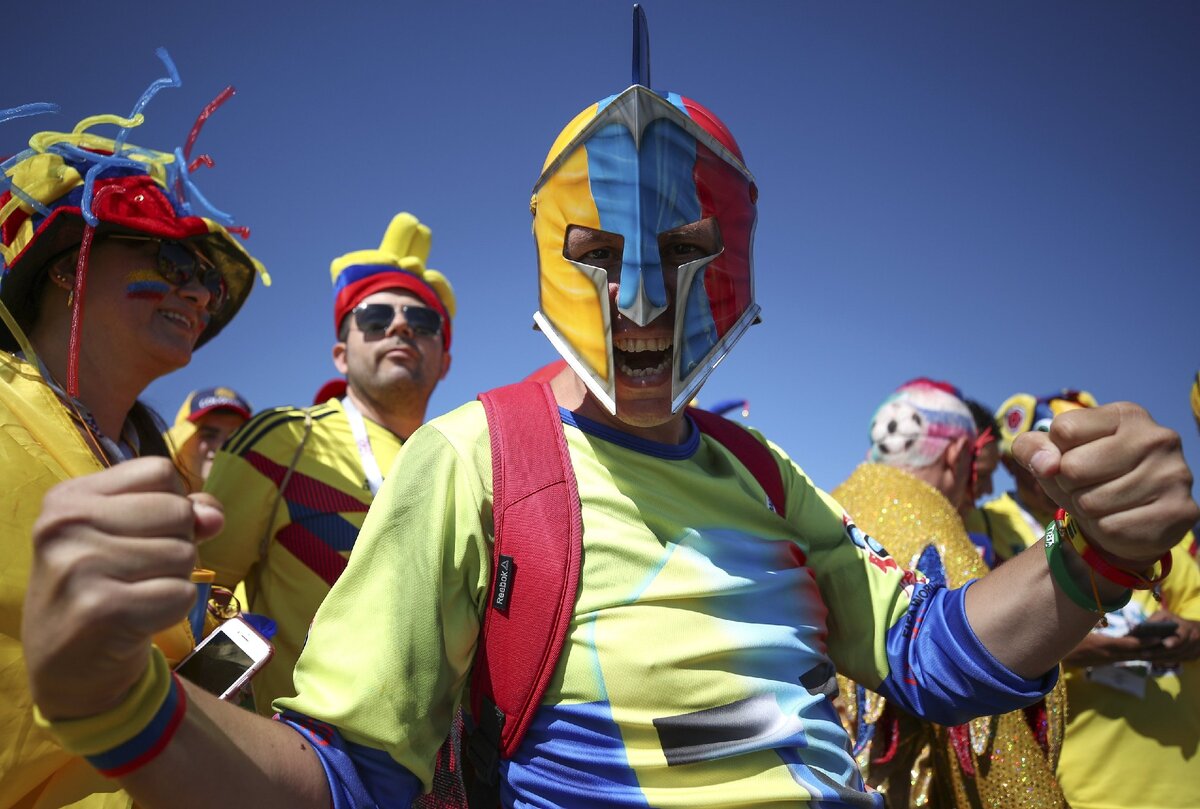 Болельщики сборной Колумбии перед матчем с Сенегалом на ЧМ-2018. © РИА Новости/Рамиль Ситдиков