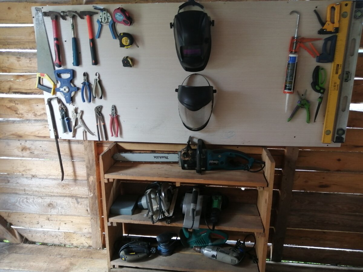 Организация хранения канцелярии. Полки для подсобного помещения. Как выглядит порядок в доме. Идеи для хранения вещей. Органайзер для ящика письменного стола.