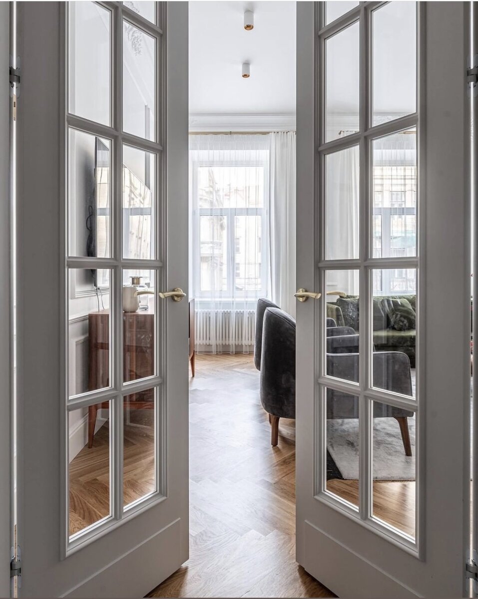 Мечтаю ,что двери будут в основном  не сплошные, а со стеклянными вставками  