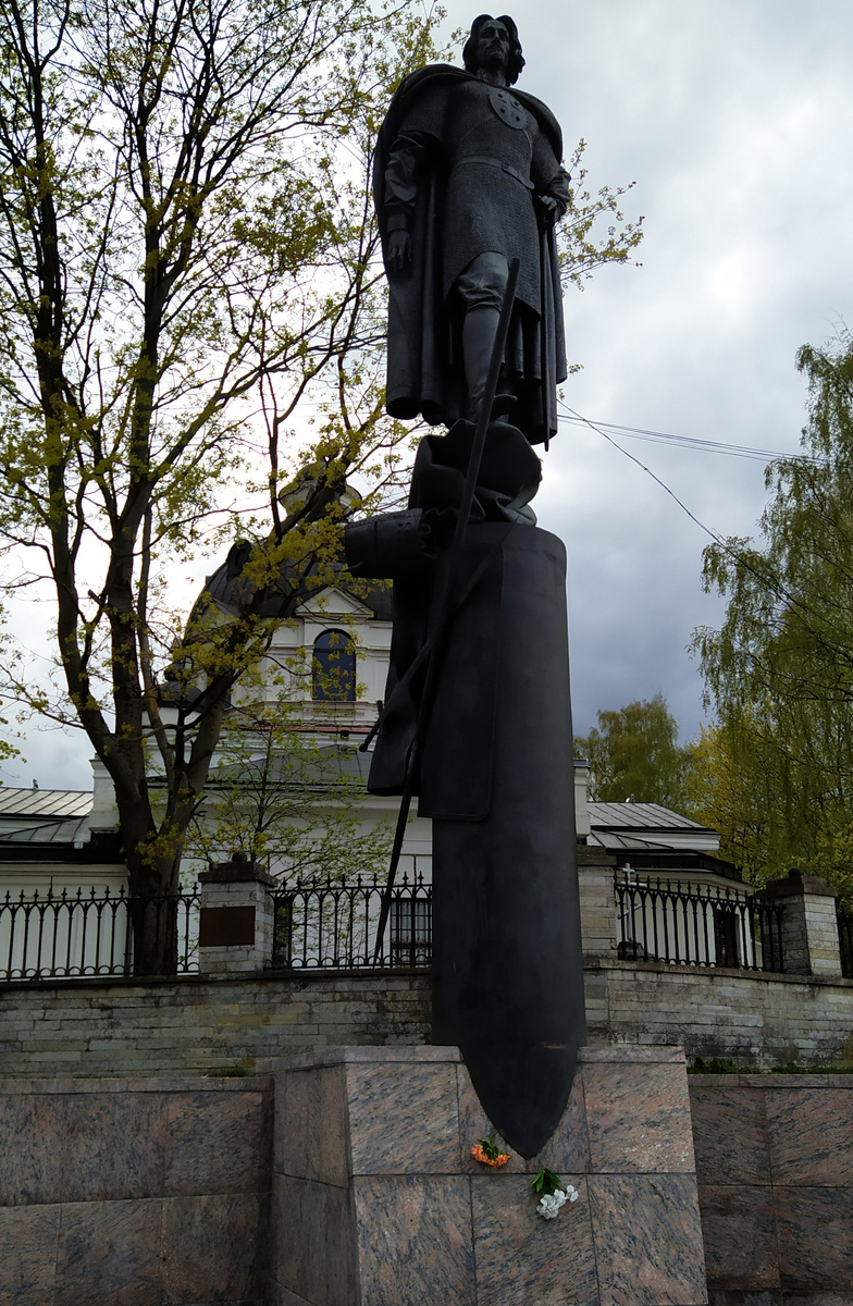 Памятник Александру Невскому