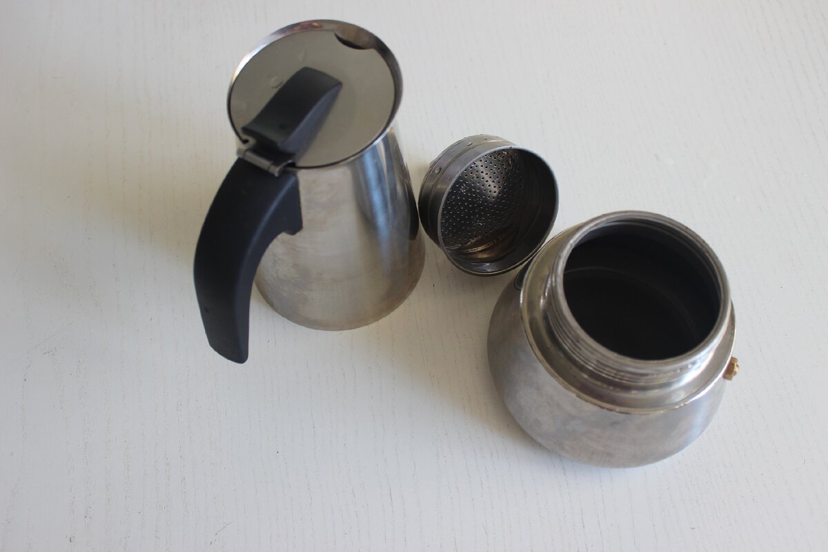 разобранная кофеварка