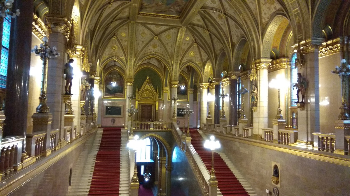 Главный холл здания Парламента. личное фото