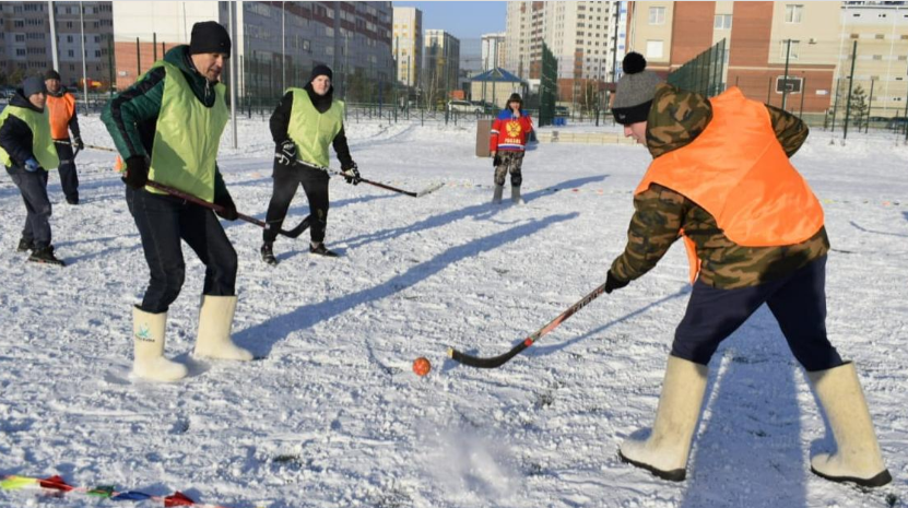 Фото: Хоккей в валенках / Сайт г. Барнаула 