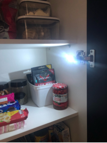 фото с aliexpress.com   подсветка включена с открытой дверцей