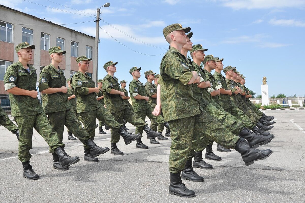 Картинки солдаты в строю