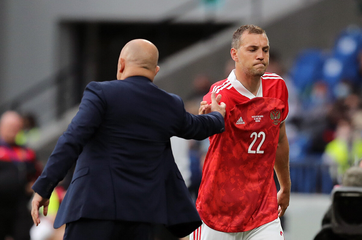 Фото с матча Россия — Болгария