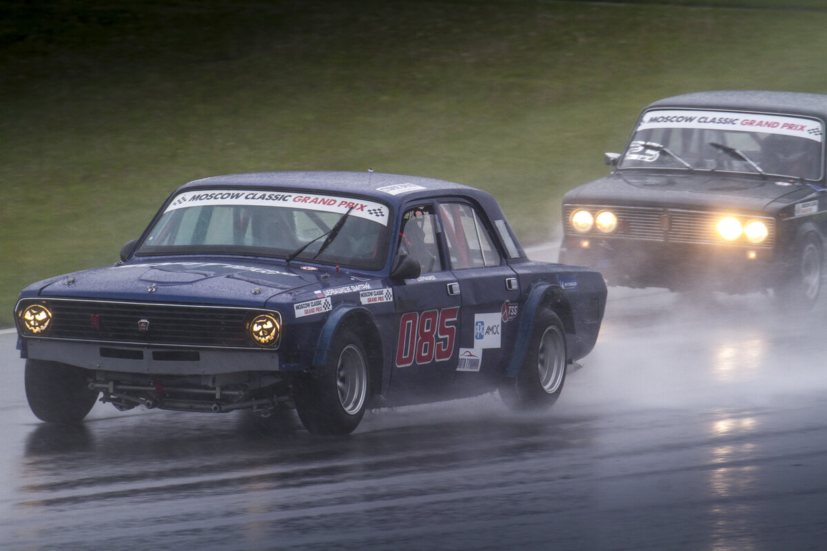 зацените подвеску этой Волги