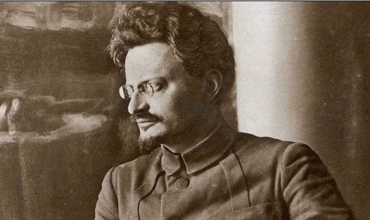 Л.М.Бронштейн (Троцкий)