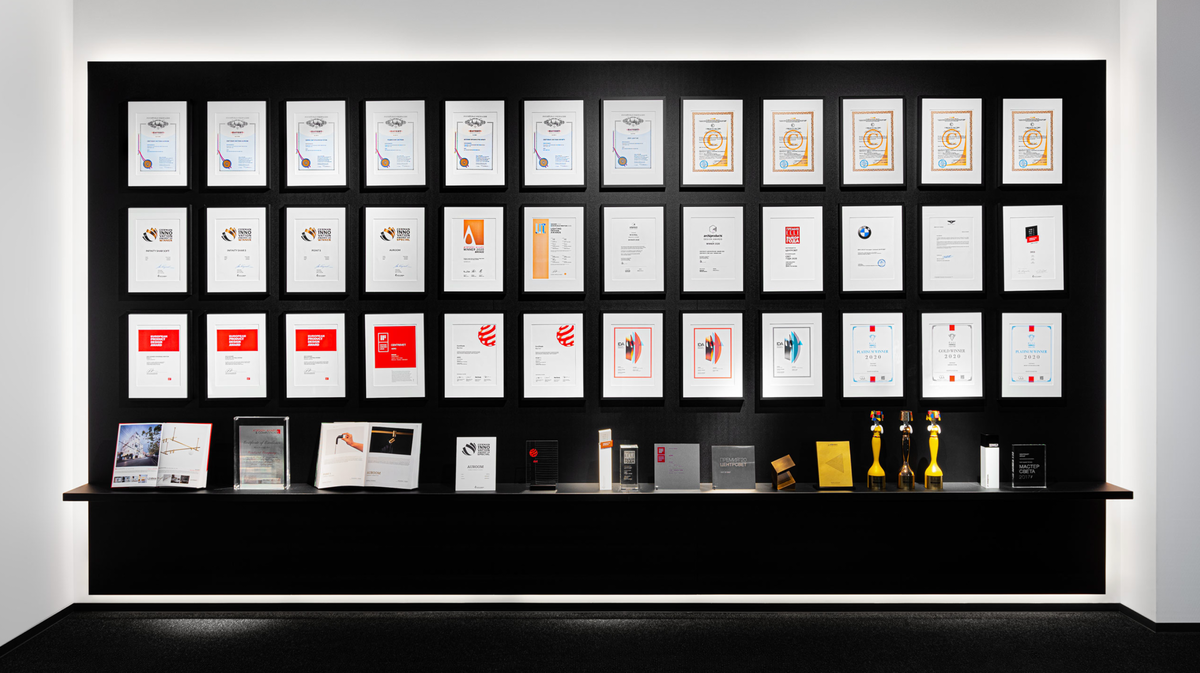 50+ высших экспертных премий