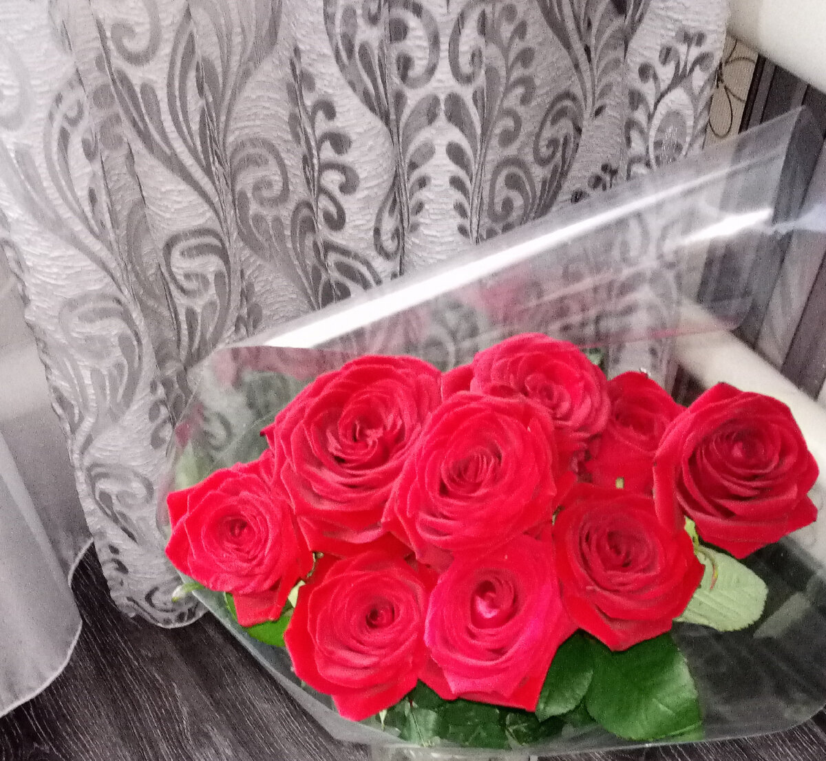 Цветы от мужа. Личное фото автора.