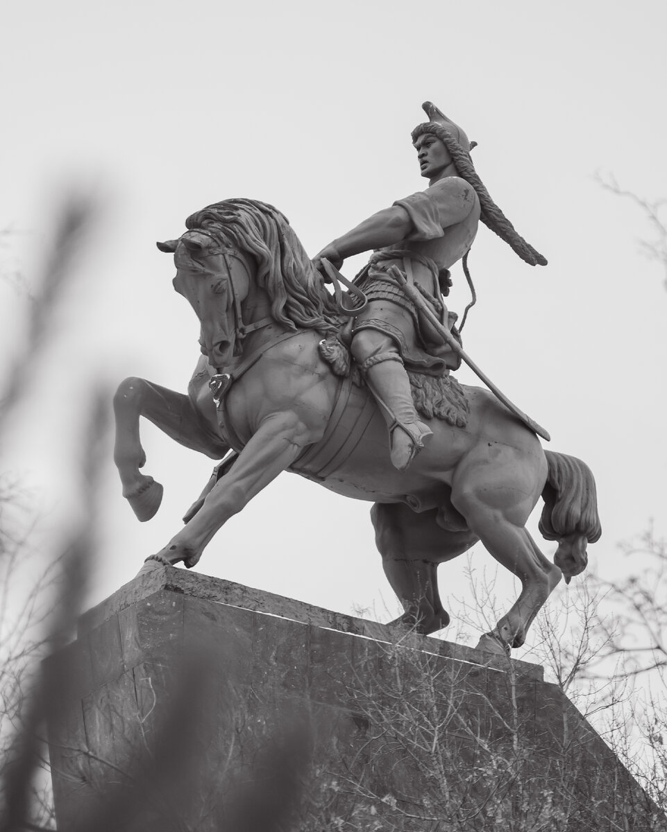 Памятник Салавату Юлаеву в Уфе, декабрь 2020